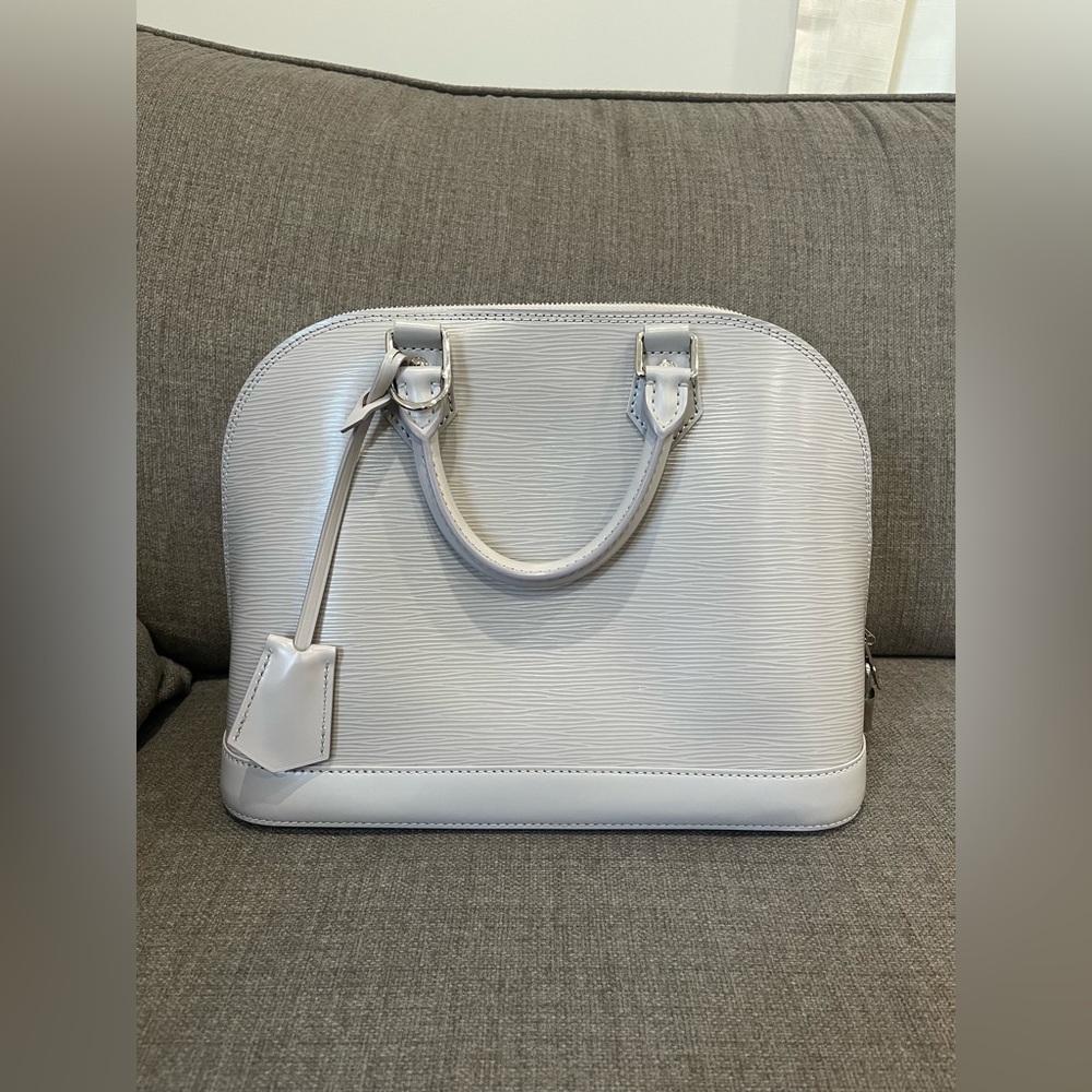Authentic Like New Louis Vuitton Epi Alma PM Handbag - Grey/Gris